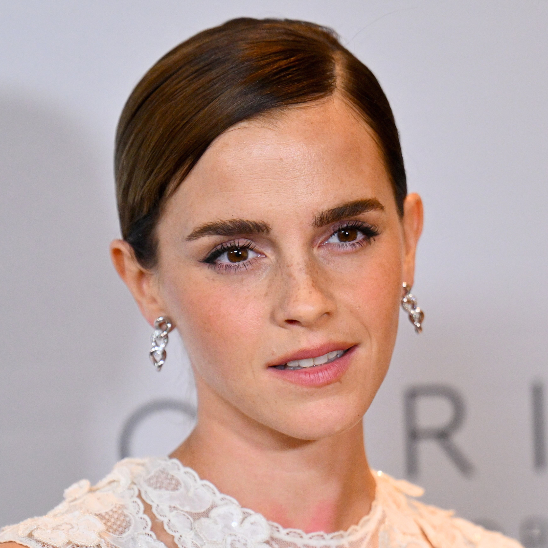 9LQitUtV Stare into Emma's face for a screaming emmagasm - Emma Watson 15.png
